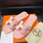 Hermès Oran Sandals In Epsom Calfskin Leather Pink