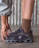 Loewe x On Cloud solo sneaker in black - Image 2