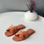 Hermès Oran sandals Beige