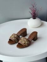 Gucci Horse Block Heel in Brown