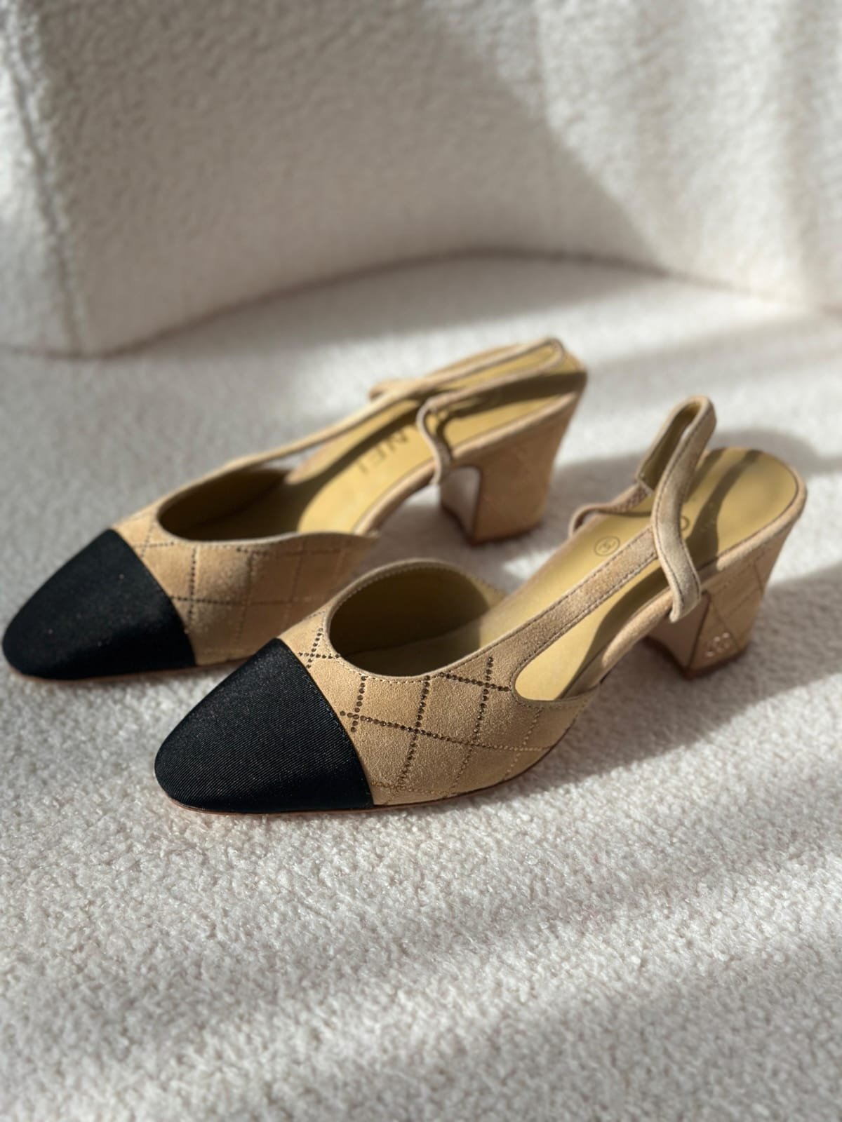IMG-20251103-WA0089-1.jpg Chanel Slingback Beige Black Suede - Image 1