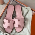 Hermès Oran Women's Slippers Pink