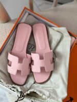 Hermès Oran Women's Slippers Pink