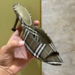 Burberry 65mm Mews Sandals Green