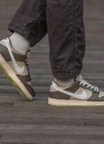 Nike SB Dunk Low Beige Brown - Image 3