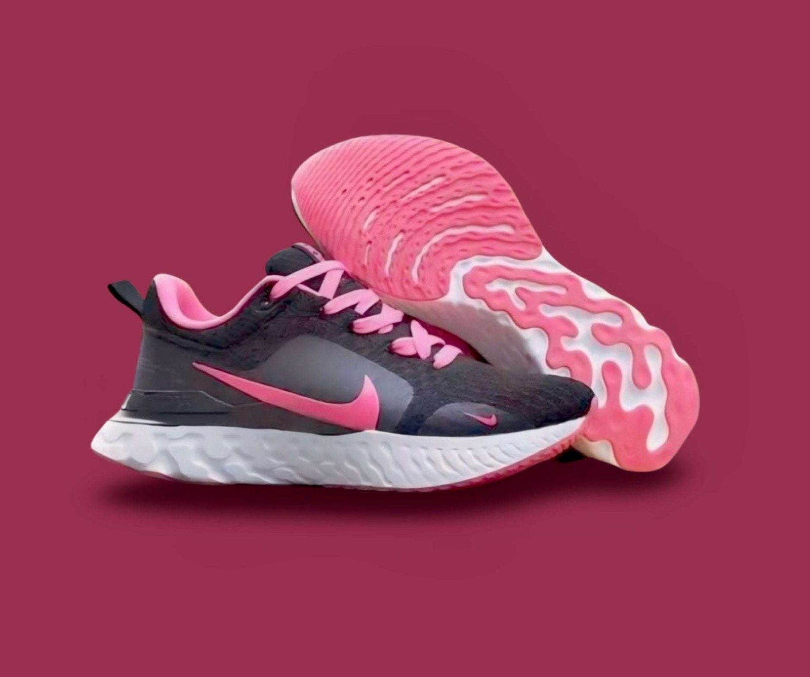 NikeReactInfinityRunFlyknit3BlackPink_1_9864073a-2023-4bf4-b5cb-426330561be2.jpg Nike React Infinity Run Flyknit 3 Black Pink - Image 1