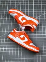 Nike SB Dunk Low Orange Blaze - Image 2