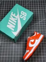 Nike SB Dunk Low Orange Blaze - Image 3